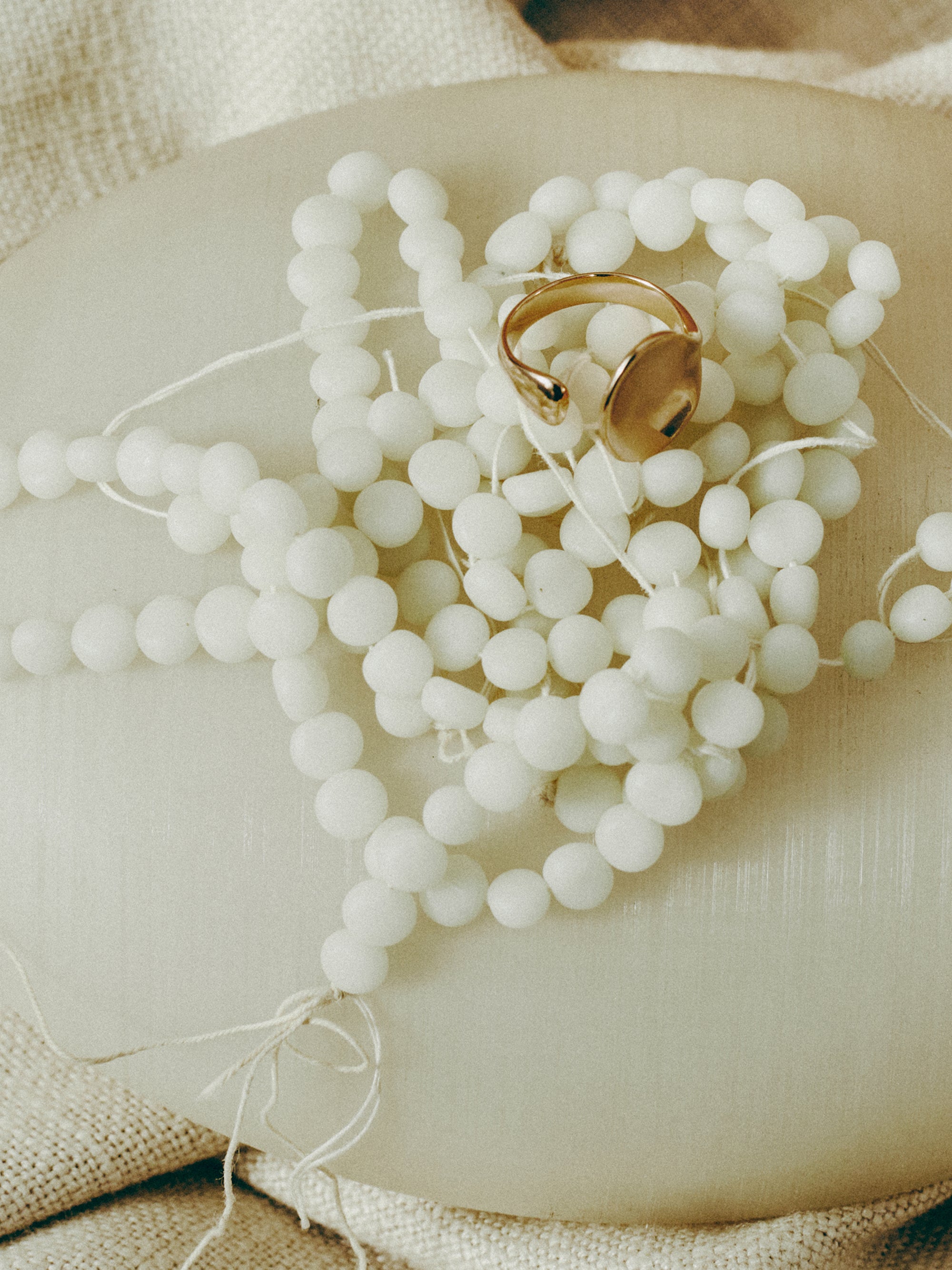 Anea Oval Small