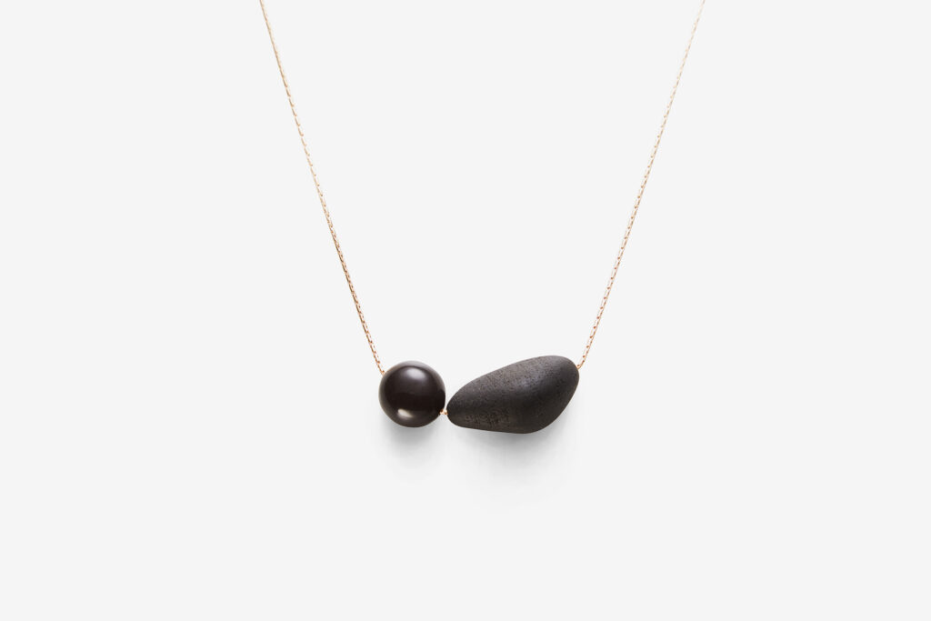 Bruna short G, <em>Ebony</em>
