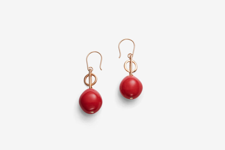 Agnes ear G, <em></noscript>Ciruela</em>