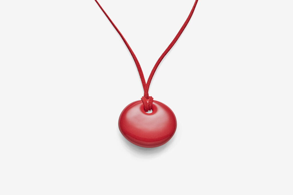 Agnes pendant G, <em>Plum</em>