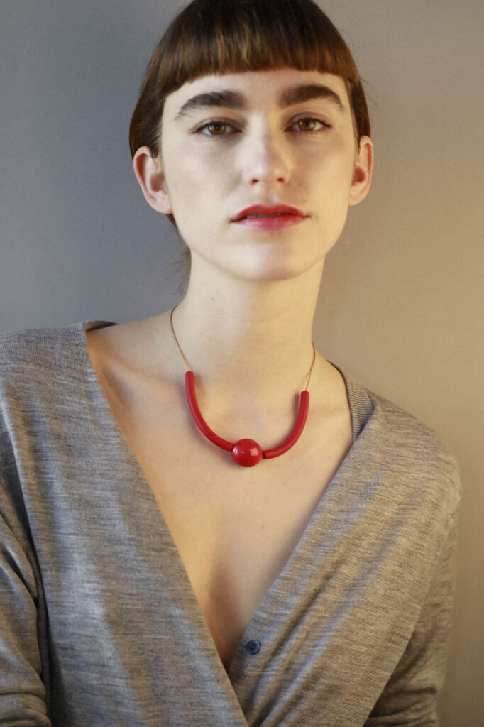 Aran neck G, <em>Hibiscus</em>