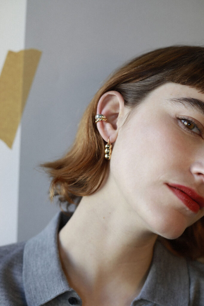 Lucia ear G